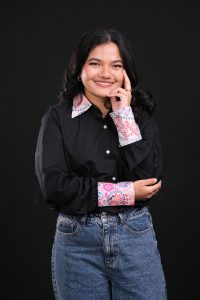 Full sleeve shirt with cuff details